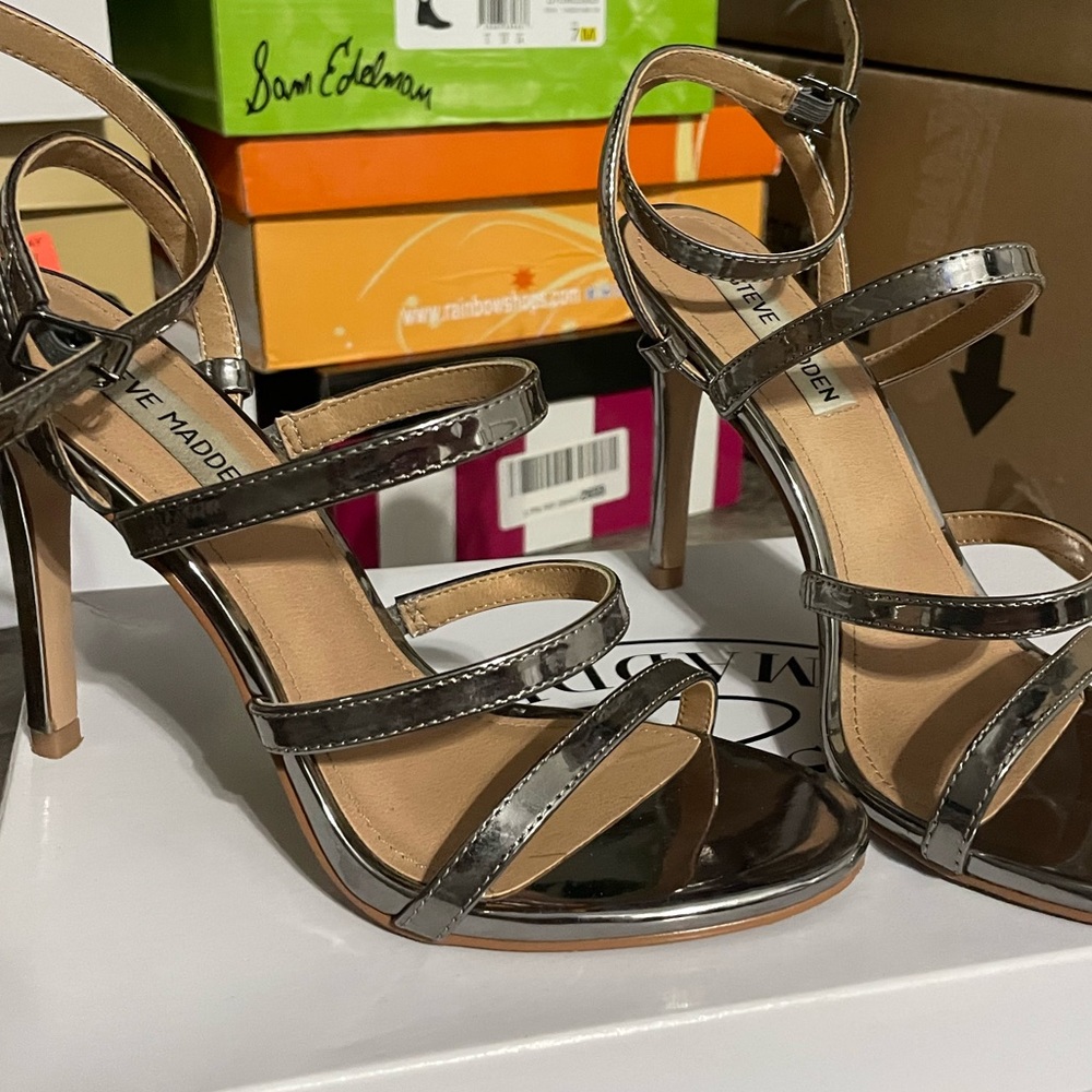 Beautiful Silver Heels - image 2